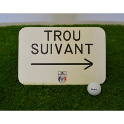 next tee trou suivant gravé