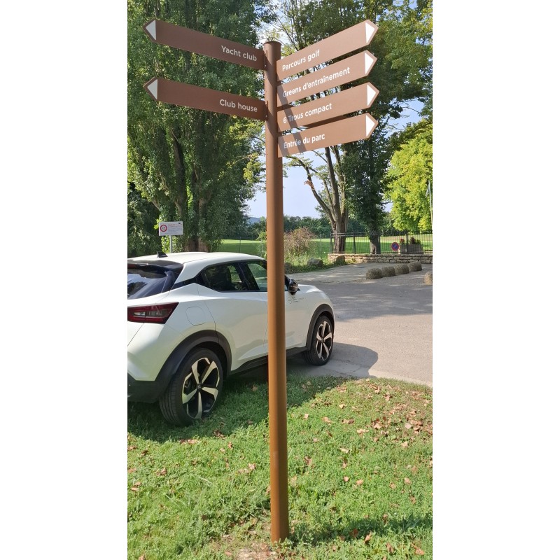 Mât fléchage directionnel Corten