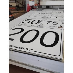 Cible avec gravure et forme au choix